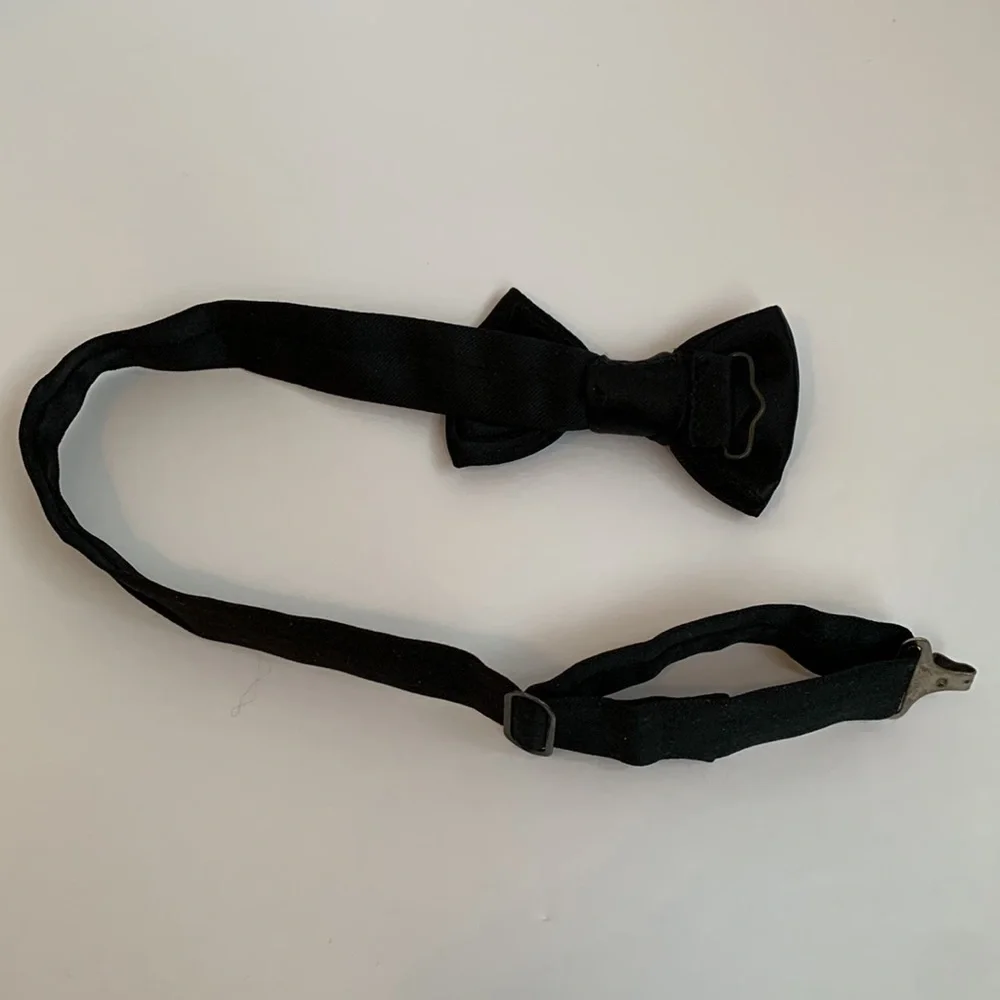 Mini Black Pre-tied Bow Tie